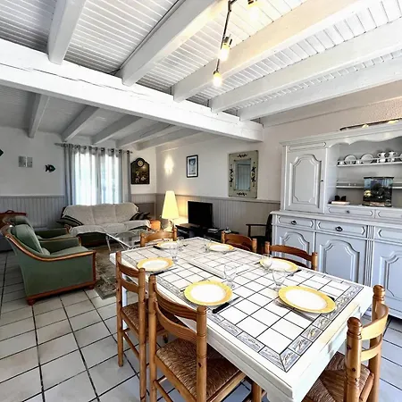 Holiday home Maison Familiale A - 3 Chambres, Terrasse, Pres De La - Fr-1-246a-318 *